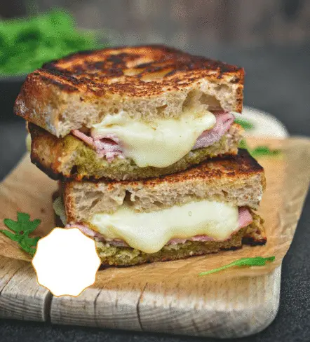 Jednoduchý croque-monsieur s goudou