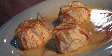 Plovoucí ostrovy v crème anglaise